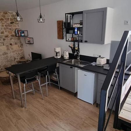 Appartement Chaleureux En Ardeche La Roche-de-Glun Buitenkant foto